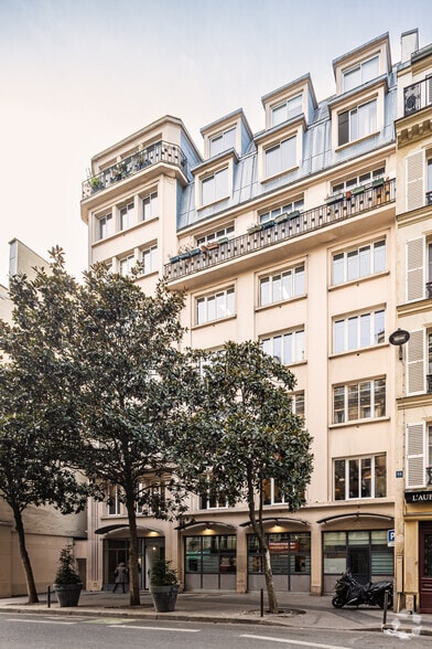 15 Rue De Chabrol, Paris à vendre - Photo de l’immeuble – Image 1 sur 5