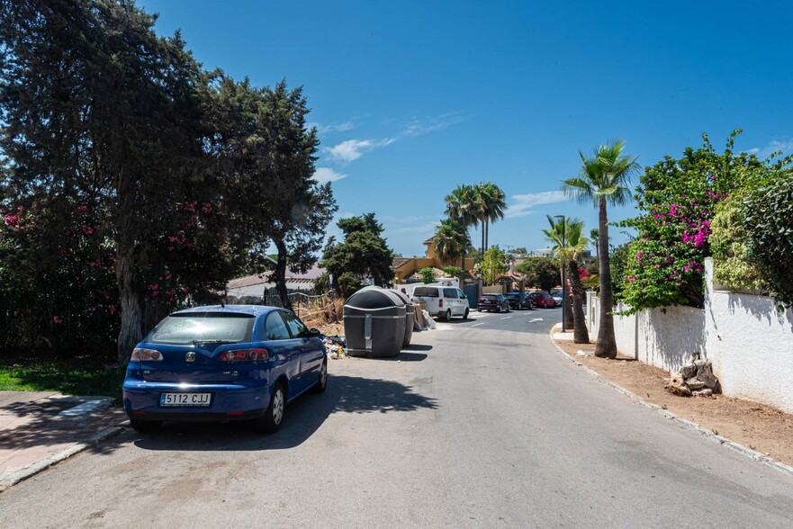 Terrain dans Marbella, Málaga à vendre - Photo de l’immeuble – Image 3 sur 9