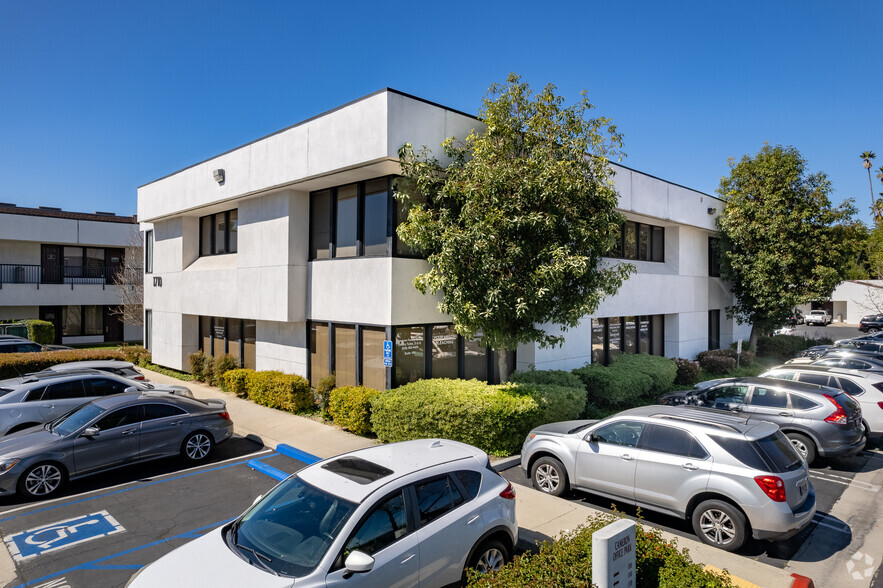 1710 W Cameron Ave, West Covina, CA à louer - Autre – Image 2 sur 9