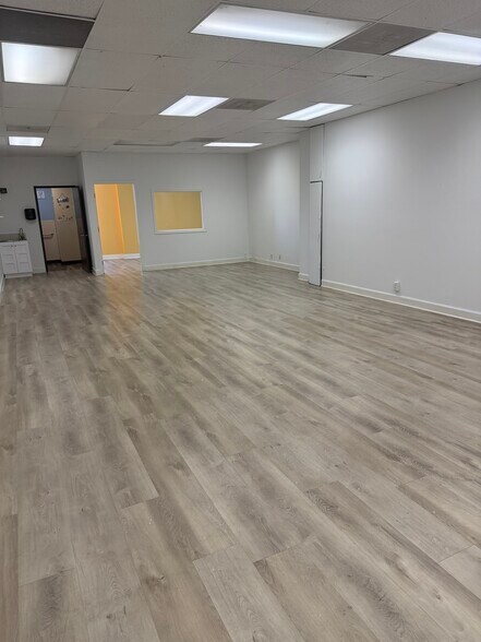 1410-1432 S Azusa Ave, West Covina, CA à louer - Photo de l’immeuble – Image 3 sur 14