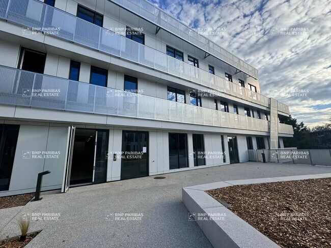 Plus de détails pour Bureau à louer