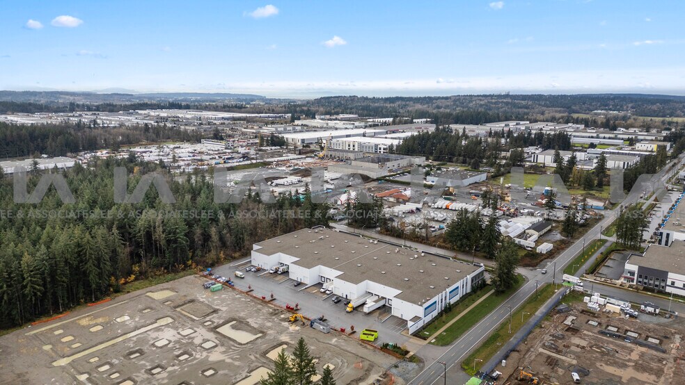 3170 194 St, Surrey, BC à vendre - Photo de l’immeuble – Image 2 sur 14