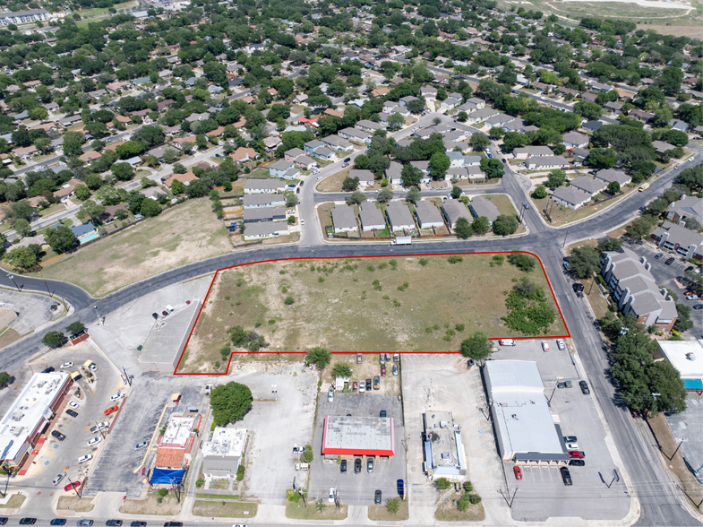 Naco Perrin, San Antonio, TX à vendre - Photo de l’immeuble – Image 3 sur 5