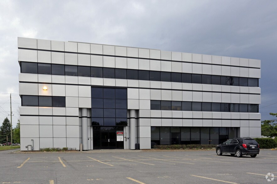 245 Menten Pl, Ottawa, ON à louer - Photo de l’immeuble – Image 3 sur 15