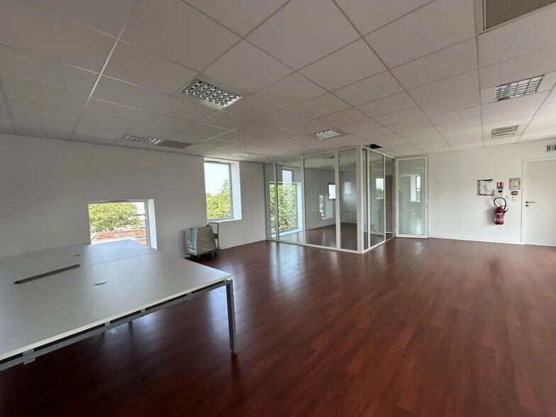 Bureau dans Saint-Nazaire à louer - Photo intérieure – Image 2 sur 10