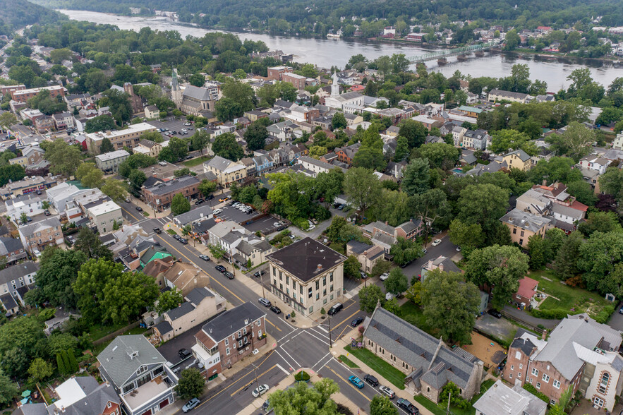 71 N Main St, Lambertville, NJ à vendre - Aérien – Image 2 sur 52