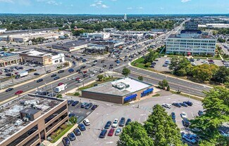 Plus de détails pour 502 Old Country Rd, Garden City, NY - Local commercial à vendre