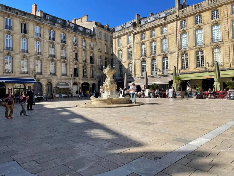 Local commercial dans Bordeaux à louer - Photo de l’immeuble – Image 1 sur 1