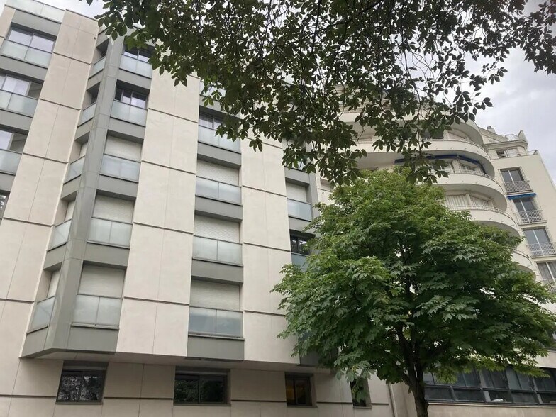 Bureau dans Paris à louer - Photo de l’immeuble – Image 3 sur 9