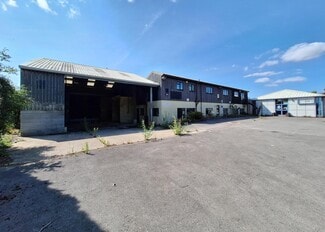 Plus de détails pour 14 Gloucester Rd, Stonehouse - Industriel/Logistique à vendre