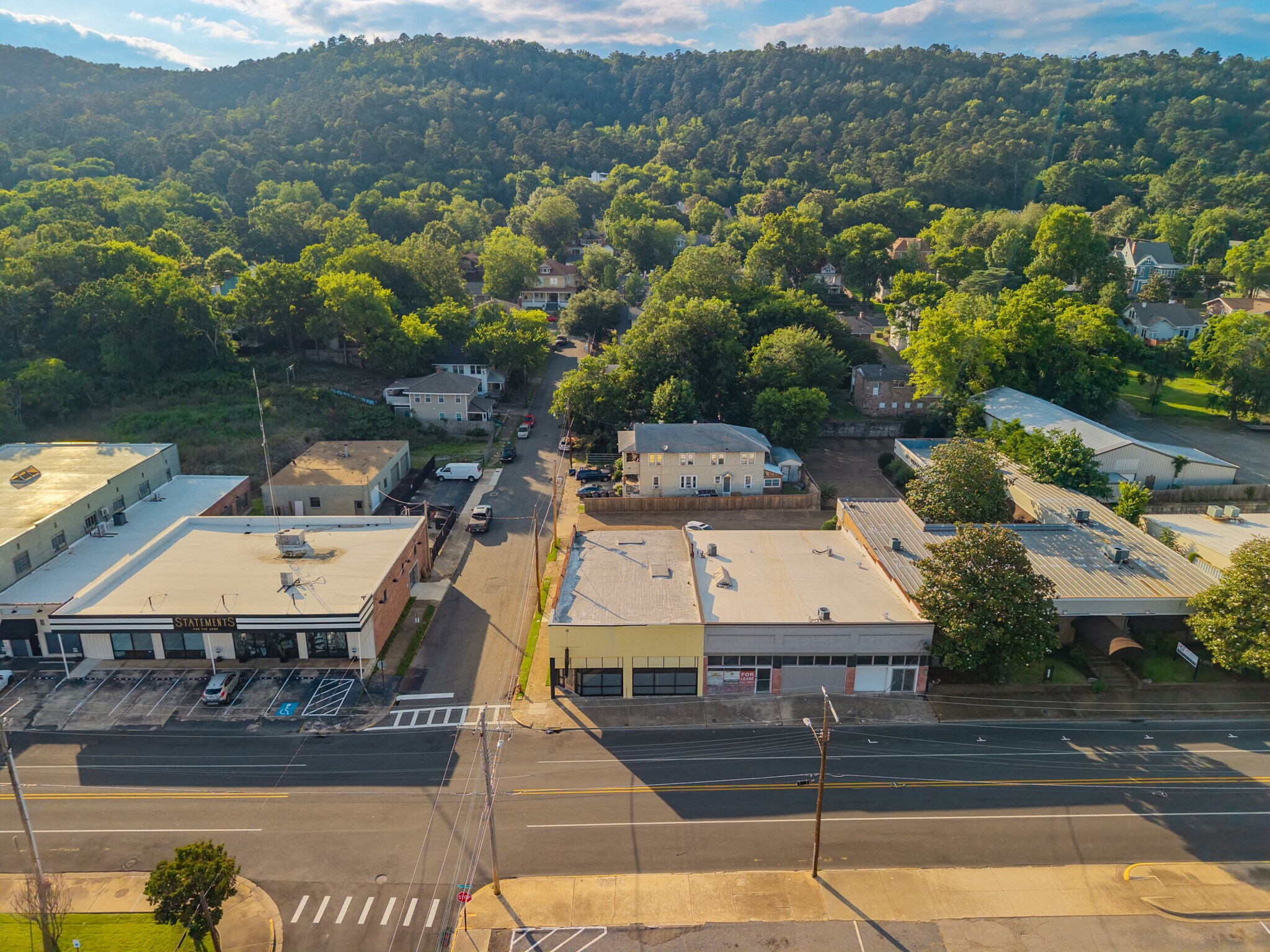 540 Ouachita Ave, Hot Springs, AR à vendre Photo de l’immeuble– Image 1 sur 35