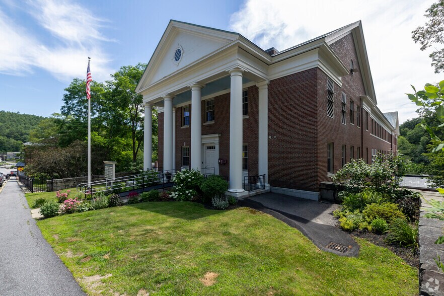 70 Main St, Peterborough, NH à louer - Photo principale – Image 1 sur 5
