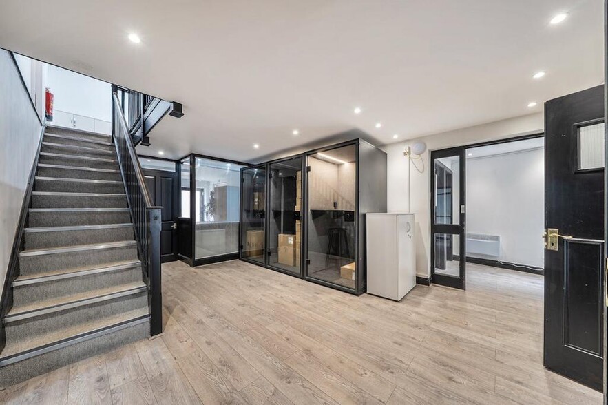 1 Bury Ln, Rickmansworth à vendre - Photo de l’immeuble – Image 3 sur 13