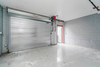 265 Walker St, Staten Island, NY à louer Photo intérieure– Image 2 sur 5