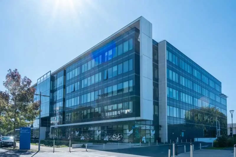 19 Rue D'Arcueil, Rungis à louer - Photo de l’immeuble – Image 1 sur 6