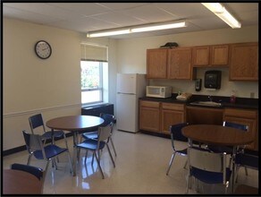 30-32 N Russell Rd, Albany, NY à vendre Photo intérieure– Image 2 sur 4