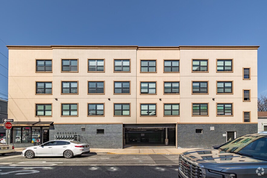 223-225 Rosa Parks Blvd, Paterson, NJ à vendre - Photo de l’immeuble – Image 2 sur 6