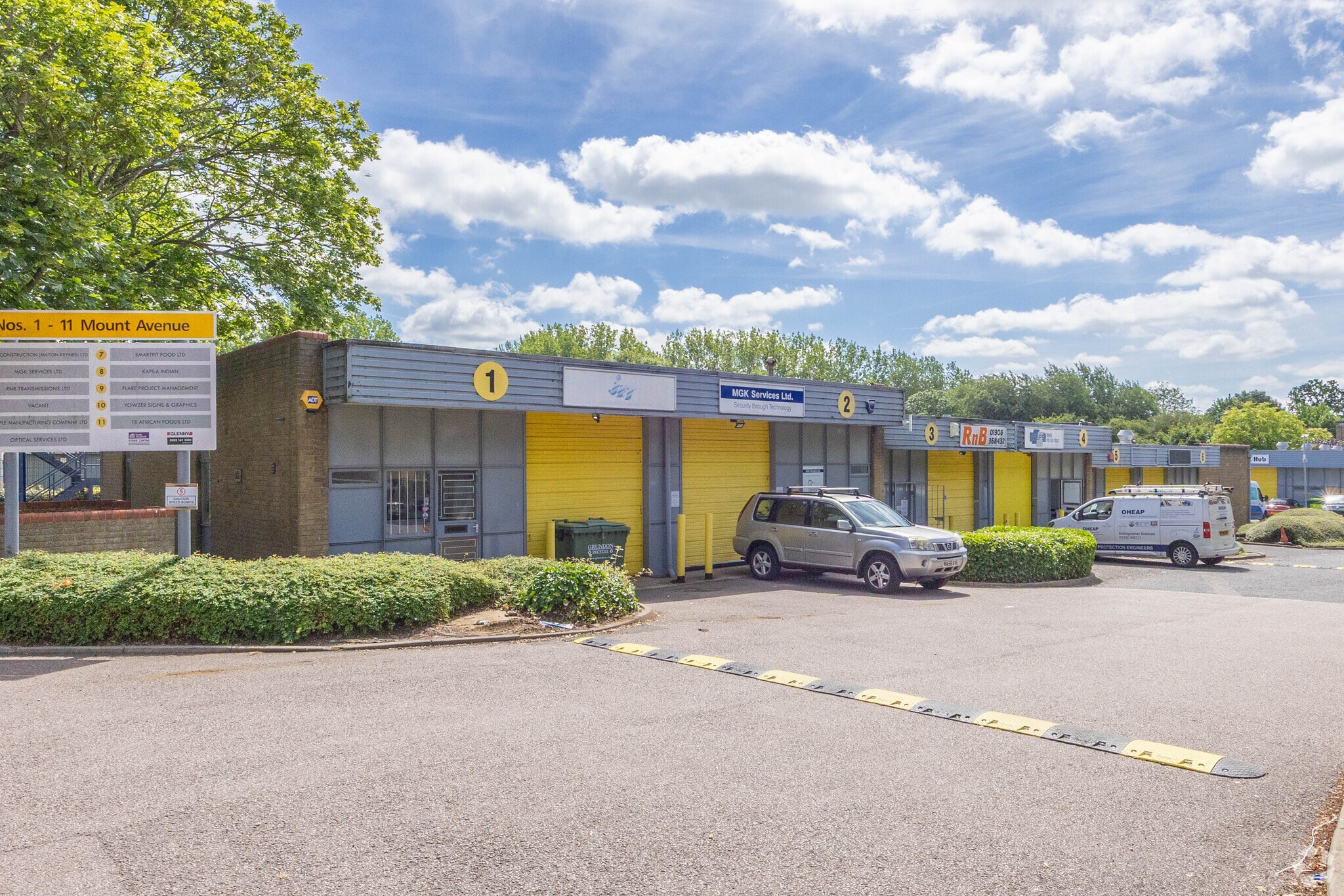 Mount Ave, Milton Keynes à louer Photo principale– Image 1 sur 3
