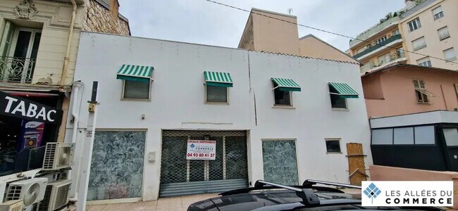 Plus de détails pour Local commercial à vendre