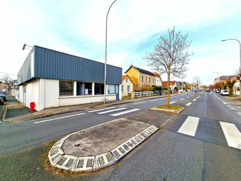 Bureau dans Poitiers à louer - Photo de l’immeuble – Image 3 sur 6