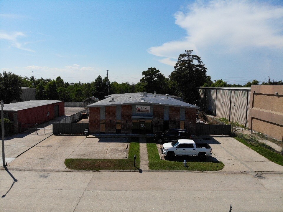 4400 Poche Ct W, New Orleans, LA à vendre Photo de l’immeuble– Image 1 sur 20