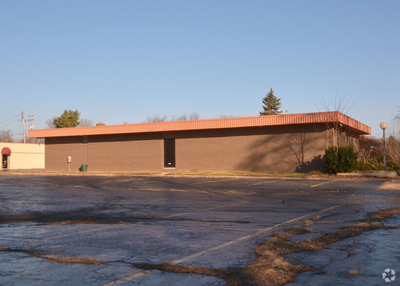 5232 Richfield Rd, Flint, MI à louer - Photo de l’immeuble – Image 3 sur 3