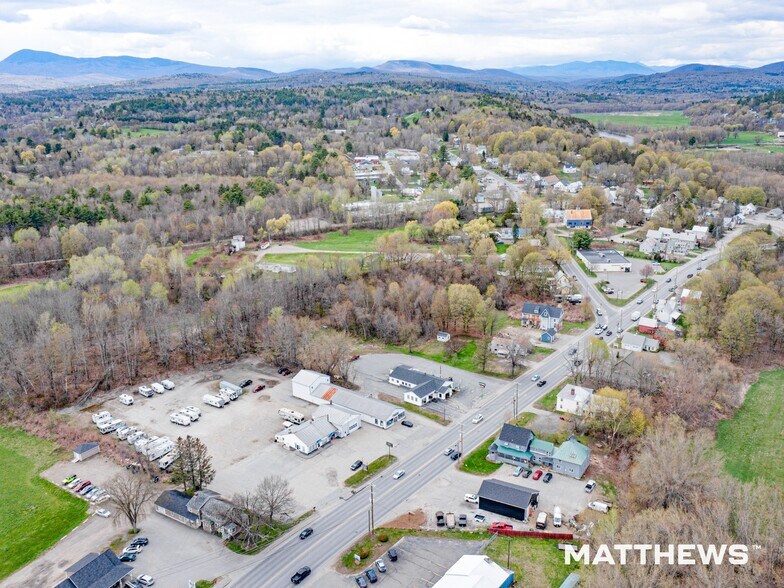 157 Wilton Rd, Farmington, ME à vendre - Photo de l’immeuble – Image 2 sur 9