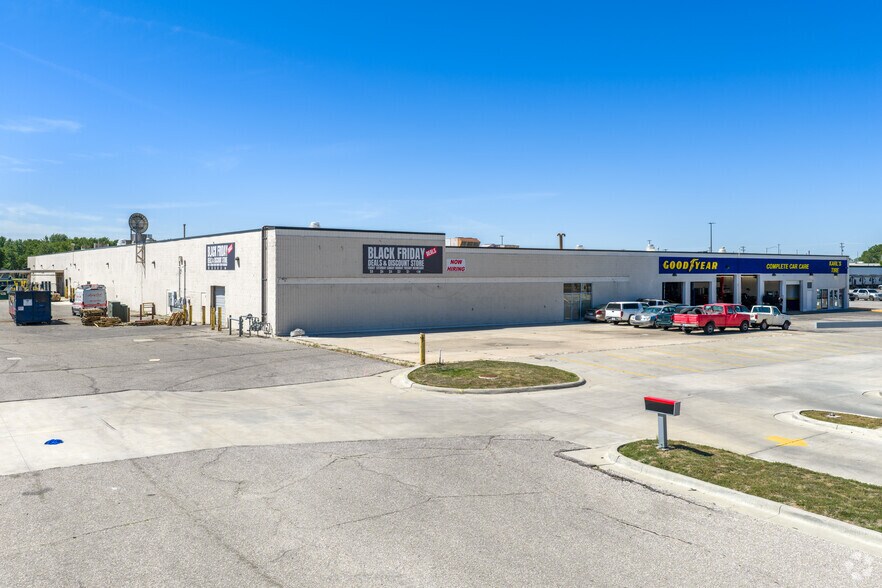 4830-4958 S Broadway St, Wichita, KS à louer - Photo principale – Image 1 sur 8