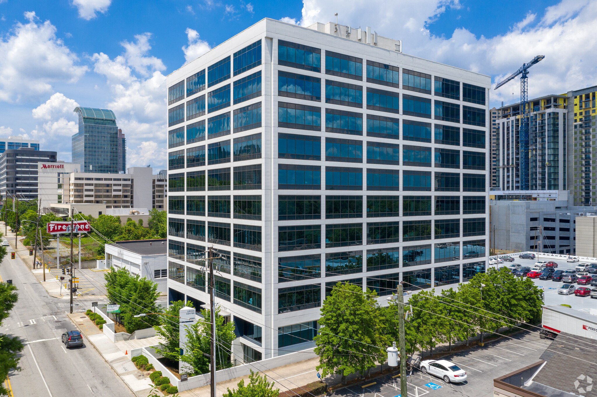 3355 Lenox Rd NE, Atlanta, GA à louer Photo principale– Image 1 sur 29