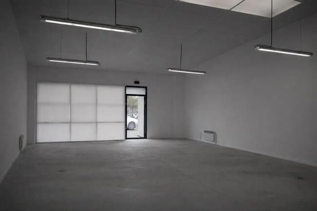 Plus de détails pour Local commercial à louer