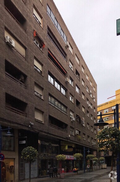 Calle De Trinidad, 4, Talavera de la Reina, Toledo à louer - Photo de l’immeuble – Image 2 sur 2