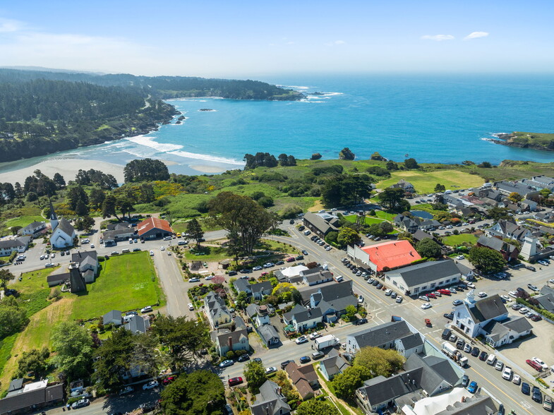 10481 Lansing St, Mendocino, CA à vendre - Aérien – Image 2 sur 18