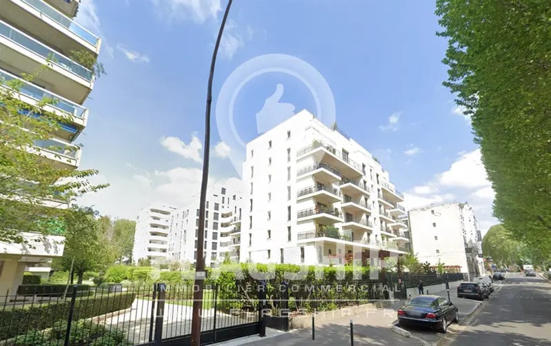 Bureau dans Neuilly-sur-Seine à louer - Photo de l’immeuble – Image 1 sur 1