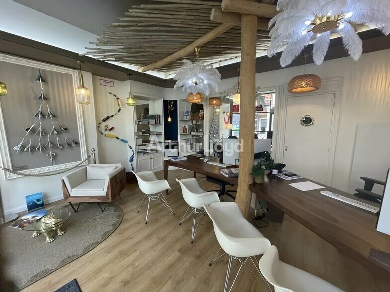 Local commercial dans Épernay à vendre - Photo intérieure – Image 2 sur 4