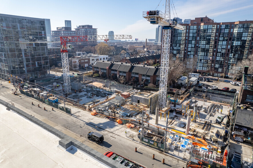88 Bathurst St, Toronto, ON à louer - Photo de l’immeuble – Image 3 sur 3