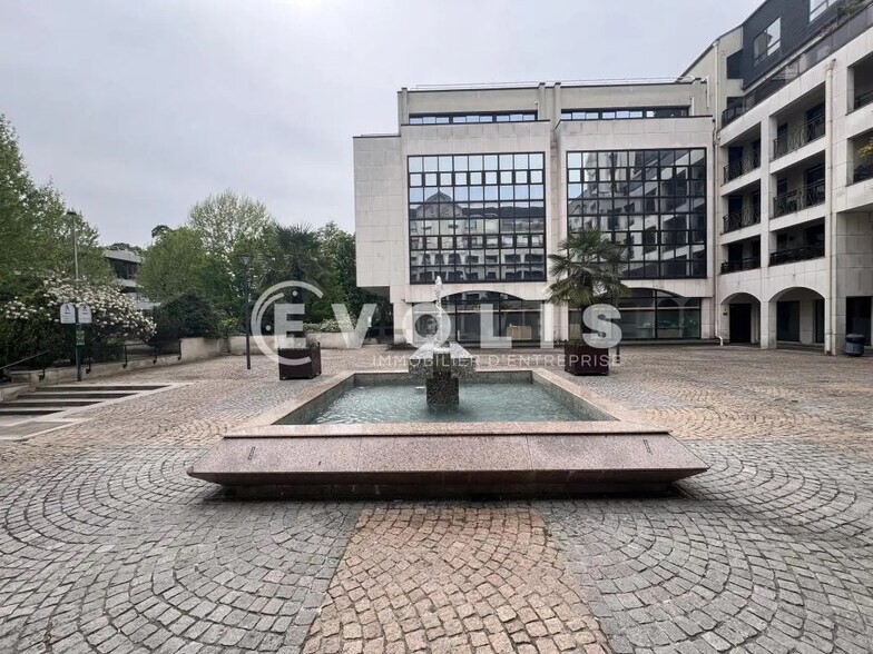 Bureau dans Nogent-sur-Marne à louer - Photo de l’immeuble – Image 1 sur 18