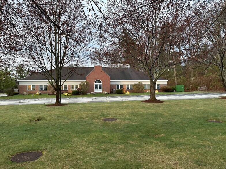 775 S Main St, Manchester, NH à louer - Photo de l’immeuble – Image 2 sur 25