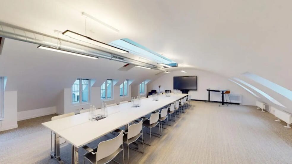 13 Rue Des Petits Hôtels, Paris à louer - Photo de l’immeuble – Image 2 sur 8