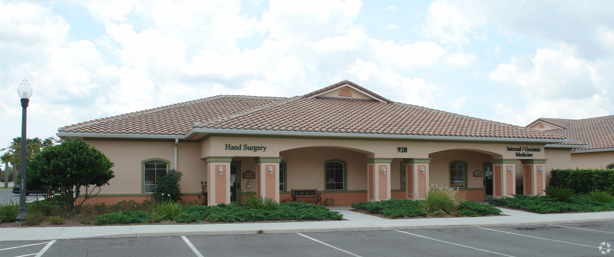 1400 US HIGHWAY 441 Hwy, Lady Lake, FL à louer Photo principale– Image 1 sur 4