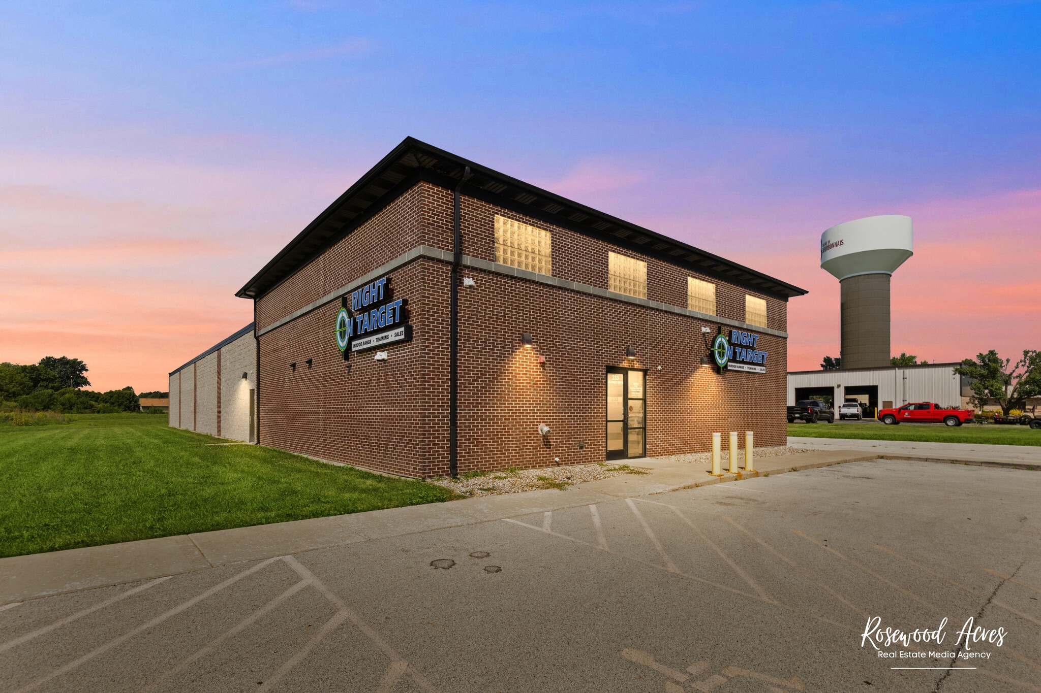 233 Mooney Dr, Bourbonnais, IL à vendre Photo de l’immeuble– Image 1 sur 27