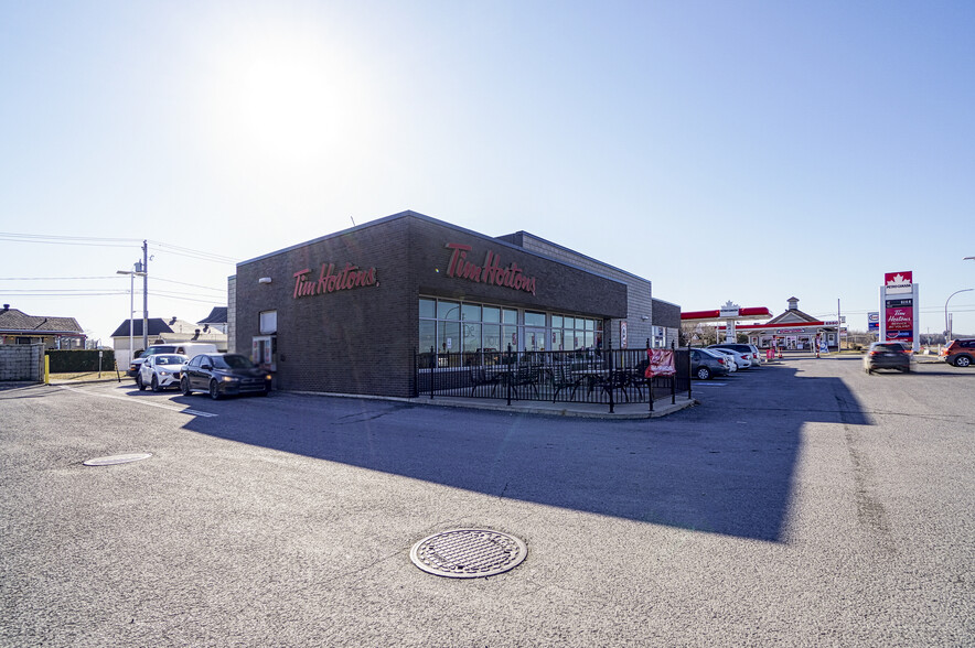 405-415 Rue De Carillon, Saint-jean-sur-richelieu, QC à vendre - Photo de l’immeuble – Image 3 sur 6