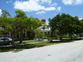 Plus de détails pour 16565 NW 15th Ave, Miami, FL - Industriel/Logistique à louer