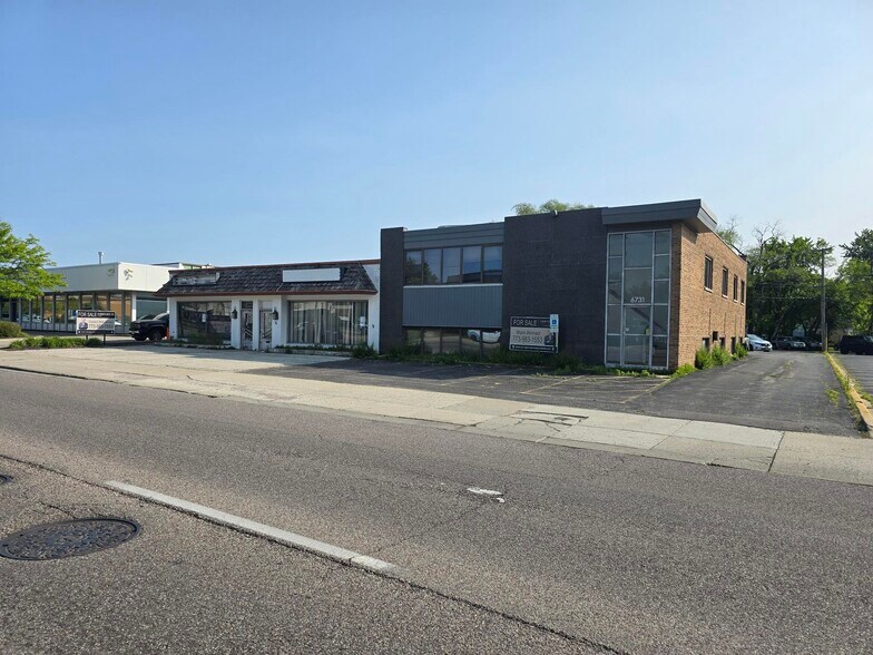 6735 N Lincoln Ave, Lincolnwood, IL à vendre - Photo de l’immeuble – Image 2 sur 10