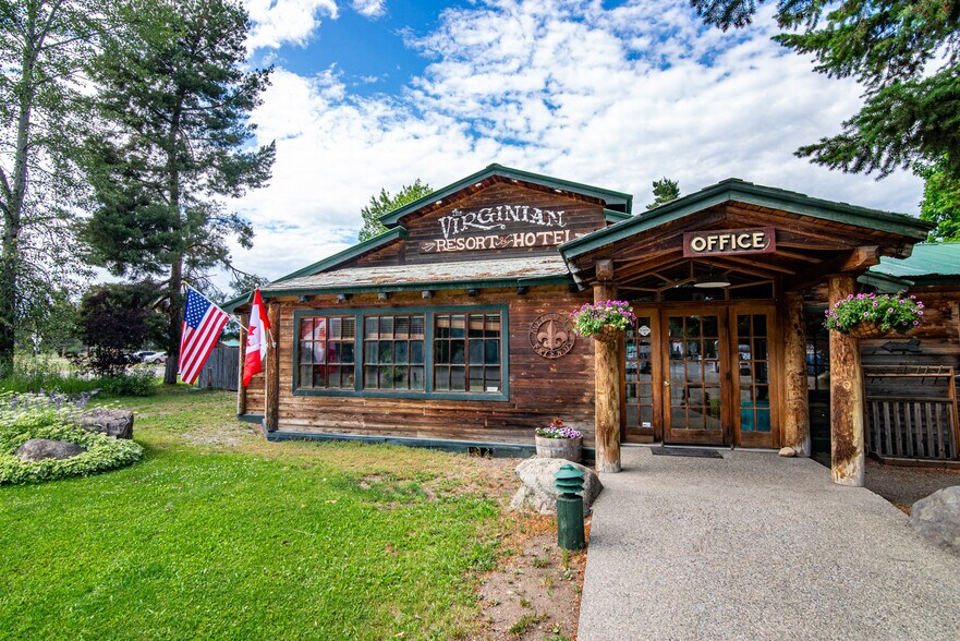 808 N Cascades Hwy, Winthrop, WA à vendre - Photo de l’immeuble – Image 2 sur 7