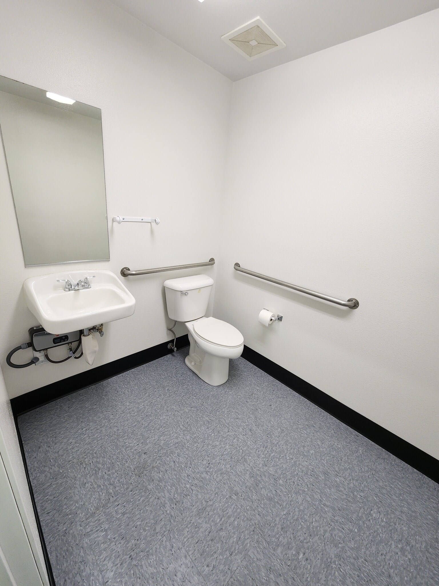 2150 Kiowa Blvd N, Lake Havasu City, AZ à louer Photo intérieure– Image 1 sur 9