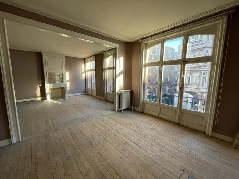13 Rue Des Ponts De Comines, Lille à vendre - Photo de l’immeuble – Image 2 sur 6