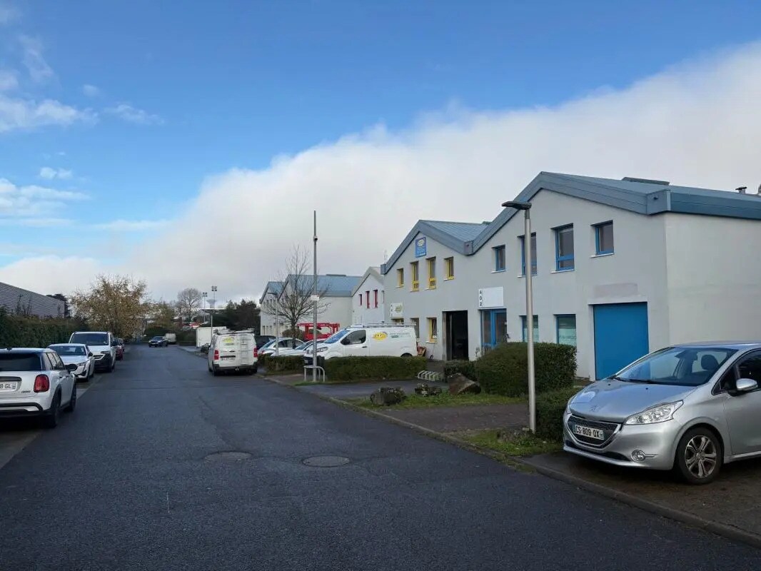 Local d’activités dans Nantes à louer Photo de l’immeuble– Image 1 sur 9