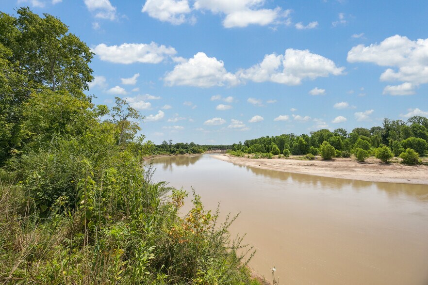 River Road, College Station, TX à vendre - Photo de l’immeuble – Image 3 sur 4