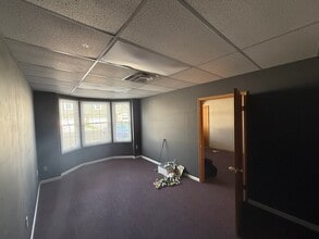 23409-23411 Jefferson Ave, Saint Clair Shores, MI à louer Photo intérieure– Image 1 sur 7