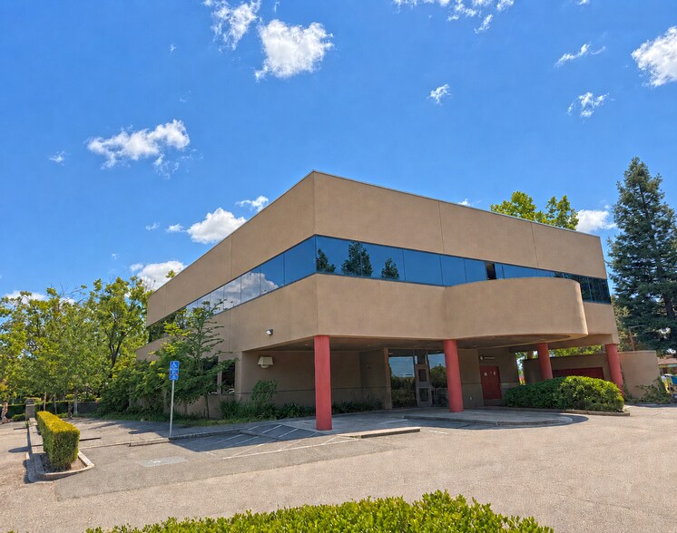 50 Professional Center Dr, Rohnert Park, CA à louer - Photo de l’immeuble – Image 1 sur 7